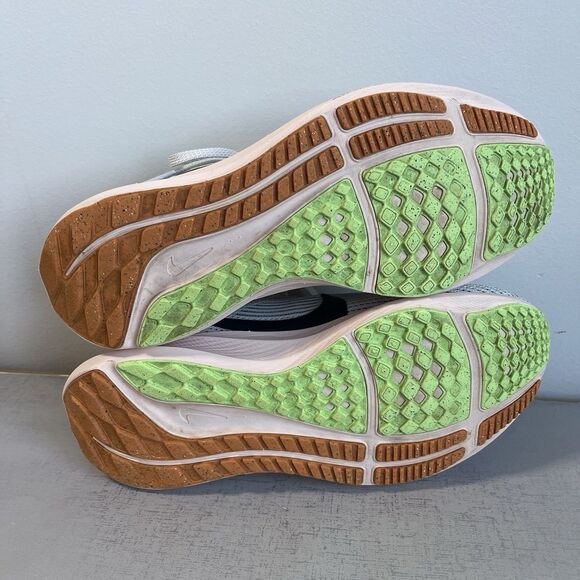 Nike Womens Size 7.5 Air Zoom Pegasus 40 Photon Dust Running Shoes Sneakers - Picture 15 of 16